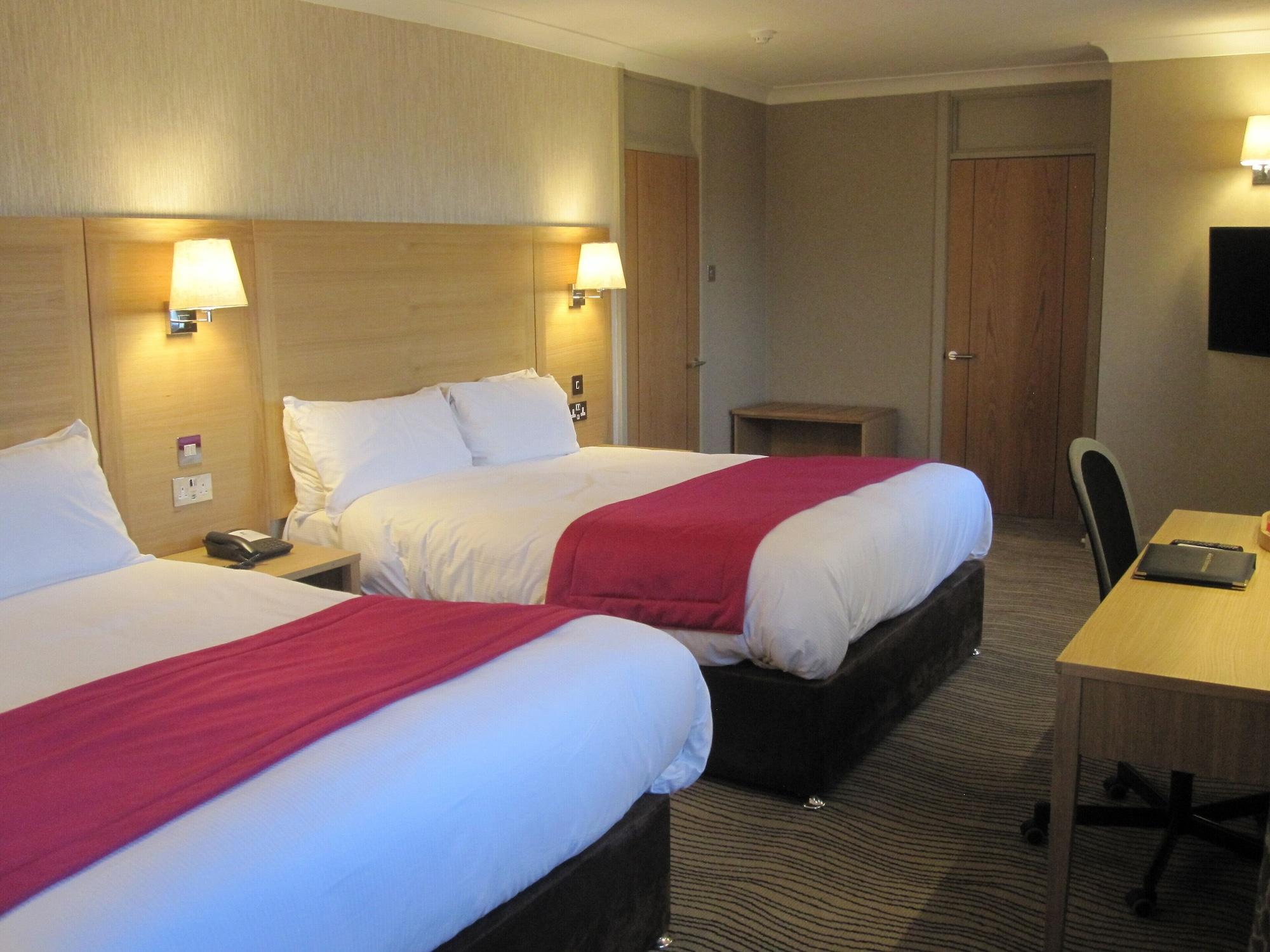 Best Western Heath Court Hotel Newmarket  Exteriör bild