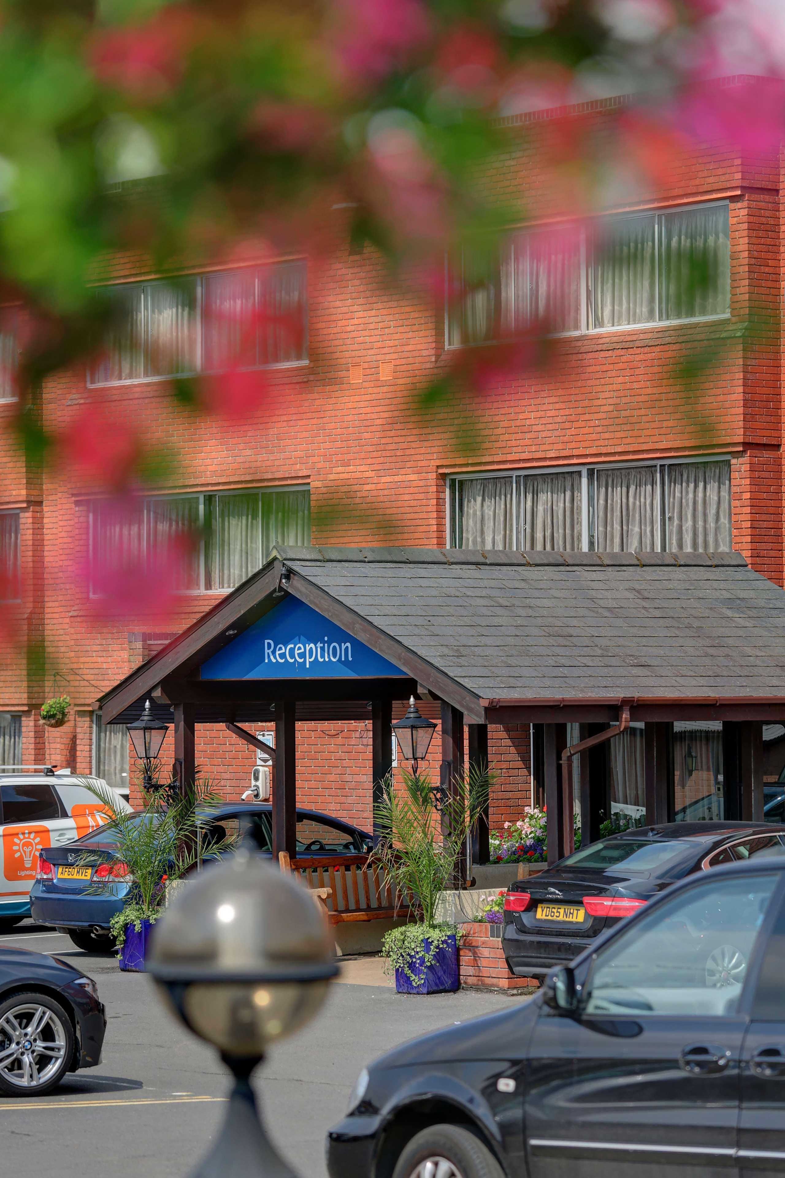 Best Western Heath Court Hotel Newmarket  Exteriör bild