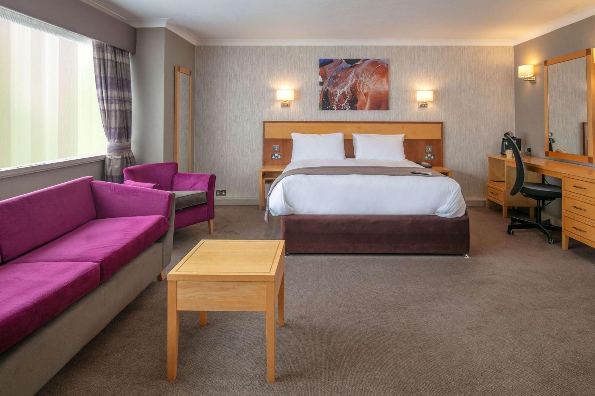 Best Western Heath Court Hotel Newmarket  Exteriör bild