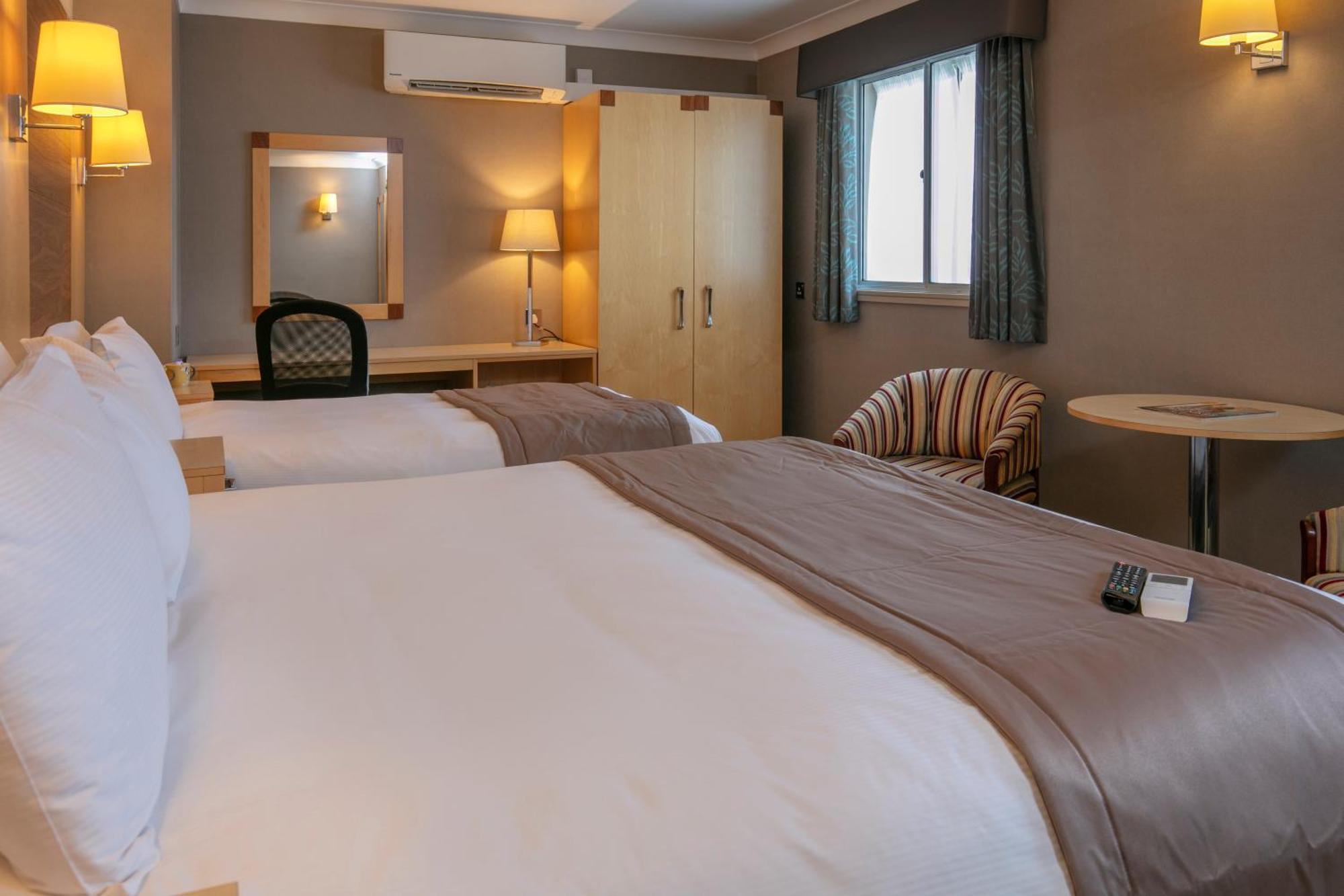 Best Western Heath Court Hotel Newmarket  Exteriör bild