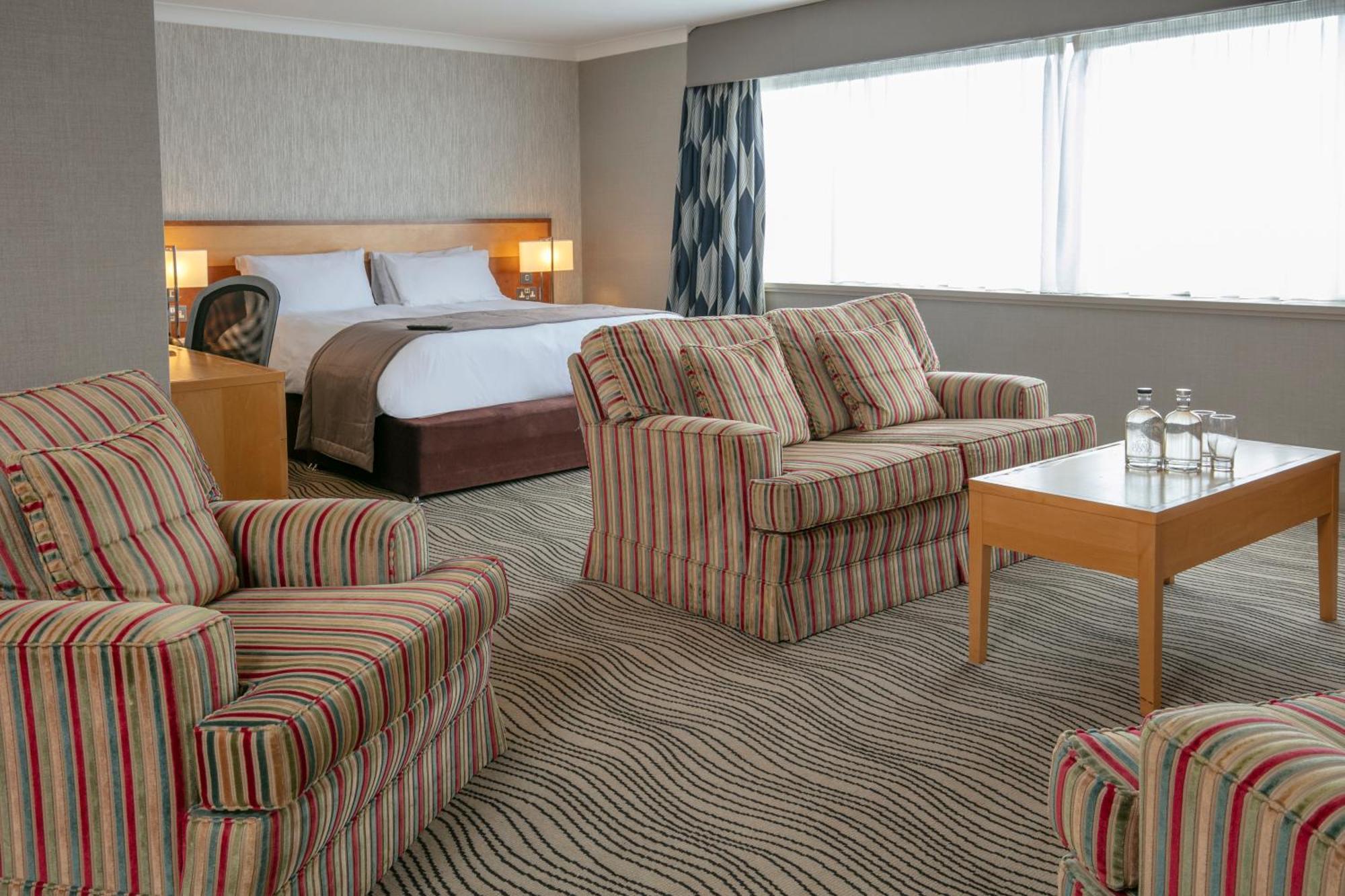 Best Western Heath Court Hotel Newmarket  Exteriör bild